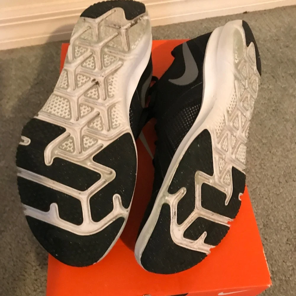 Nike mens flex